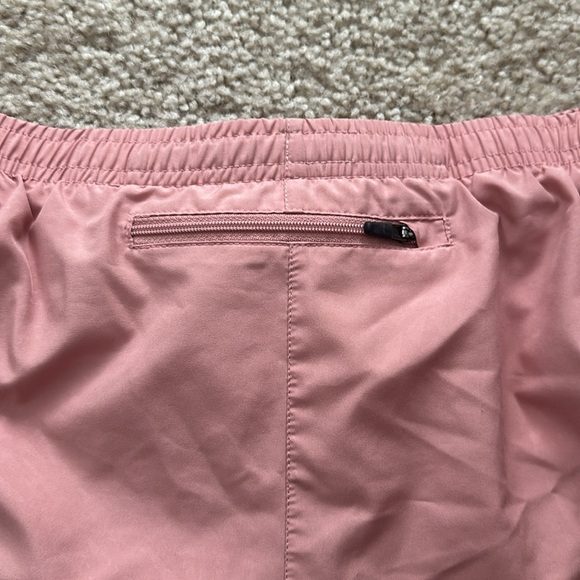 Nike Dry Fit Light Pink Workout Shorts, Women’s Medium - Picture 5 of 8